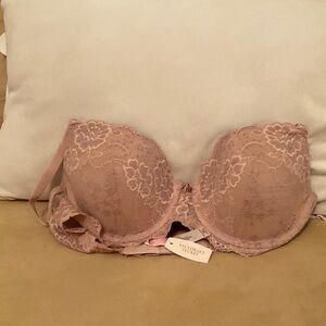 Victoria's Secret Blush Lace Bra